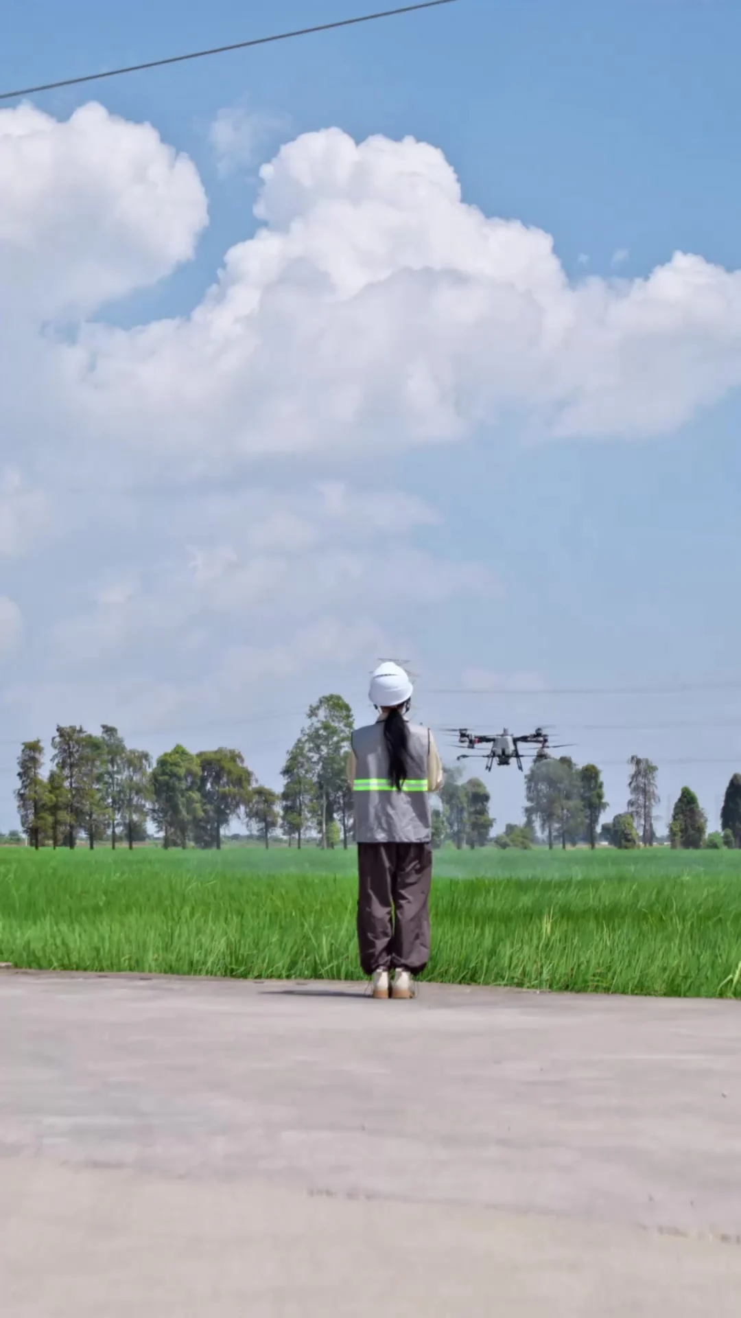 Field operator · DJI illustration